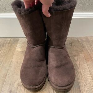 Women’s brown Uggs with bows